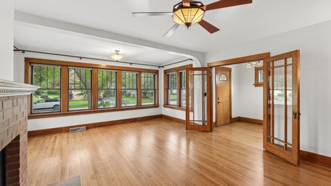 Tiny photo for 407 N Pine Avenue, Arlington Heights, IL 60004 (MLS # 12616750)