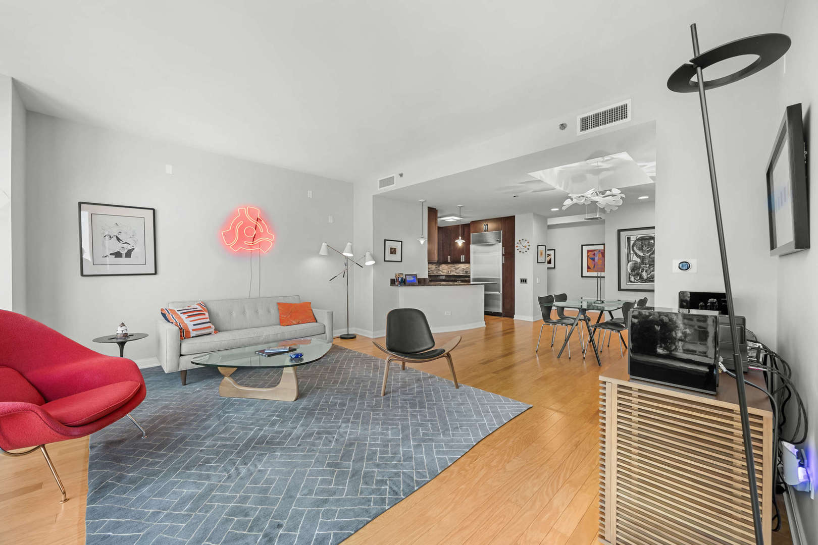 60 E Monroe Street 4703