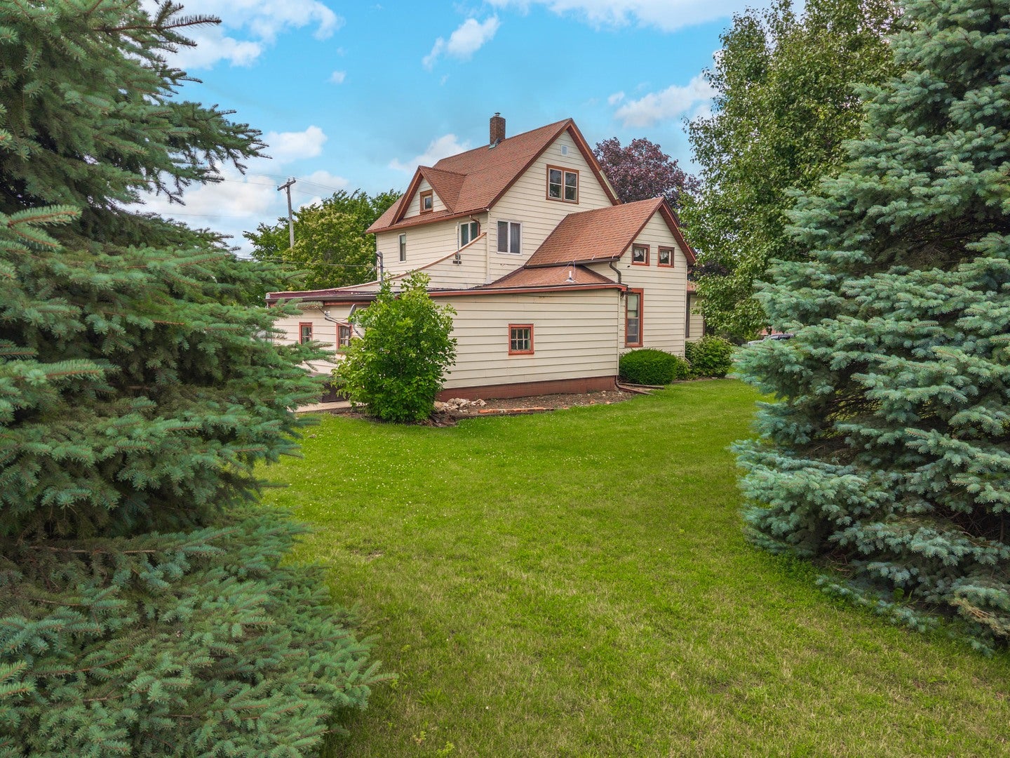 415 N 4th Street