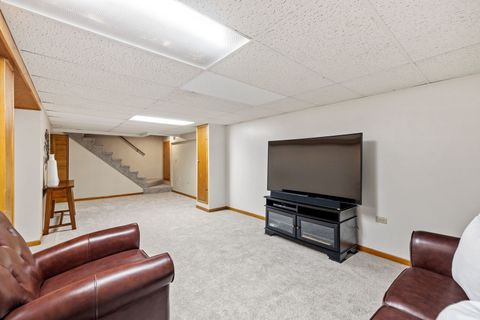 Tiny photo for 5820 Raintree Lane, Westmont, IL 60559 (MLS # 12489088)