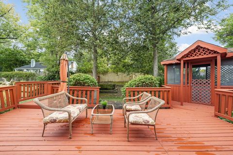 Tiny photo for 5820 Raintree Lane, Westmont, IL 60559 (MLS # 12489088)