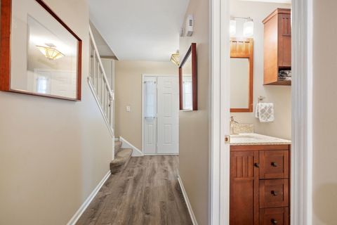 Tiny photo for 5820 Raintree Lane, Westmont, IL 60559 (MLS # 12489088)