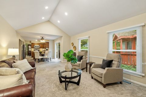 Tiny photo for 5820 Raintree Lane, Westmont, IL 60559 (MLS # 12489088)