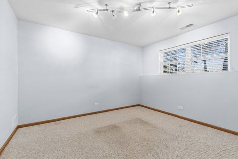 Tiny photo for 31754 N Pineview Boulevard, Lakemoor, IL 60051 (MLS # 12540134)