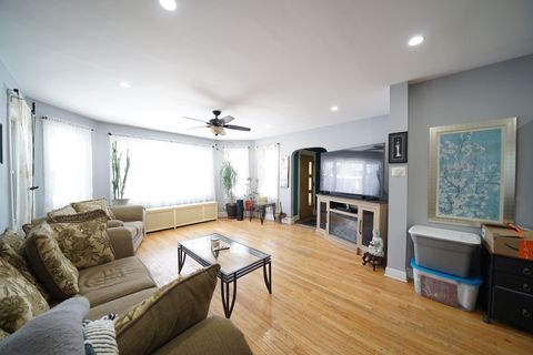 Tiny photo for 3104 N 76th Court, Elmwood Park, IL 60707 (MLS # 12560488)