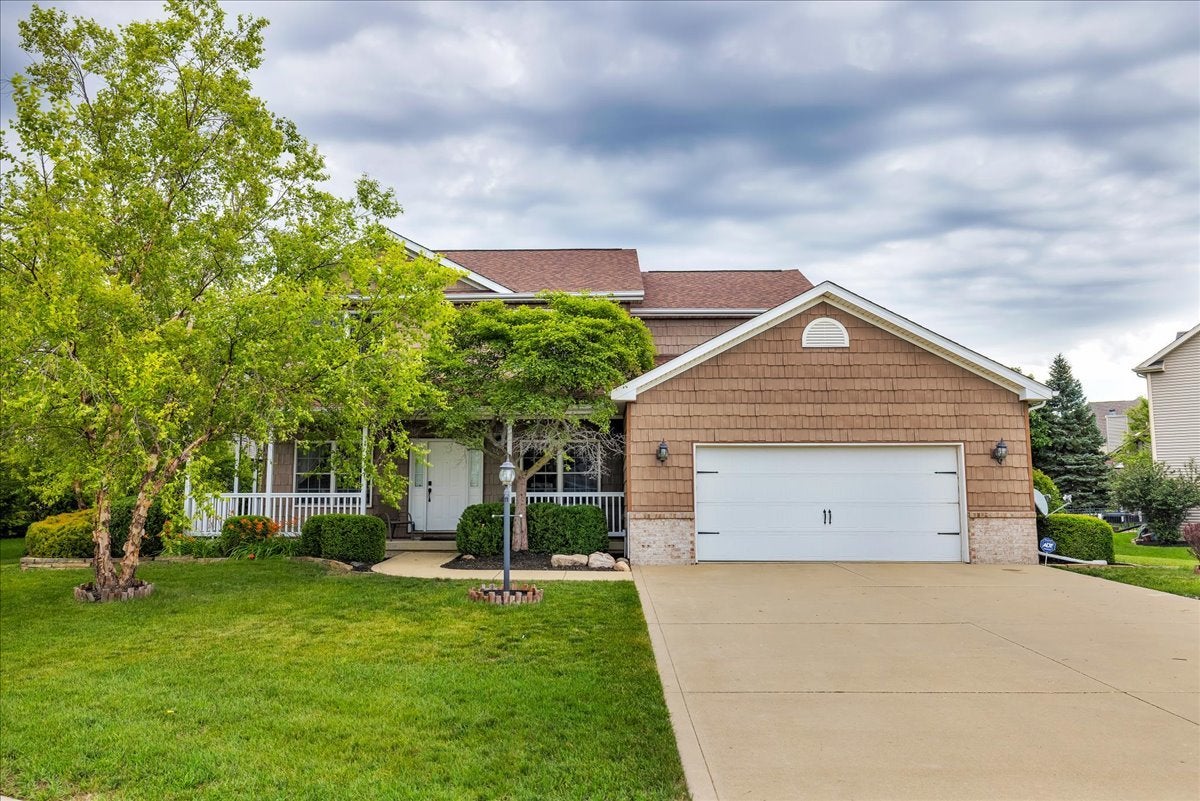 1618 English Oak Drive