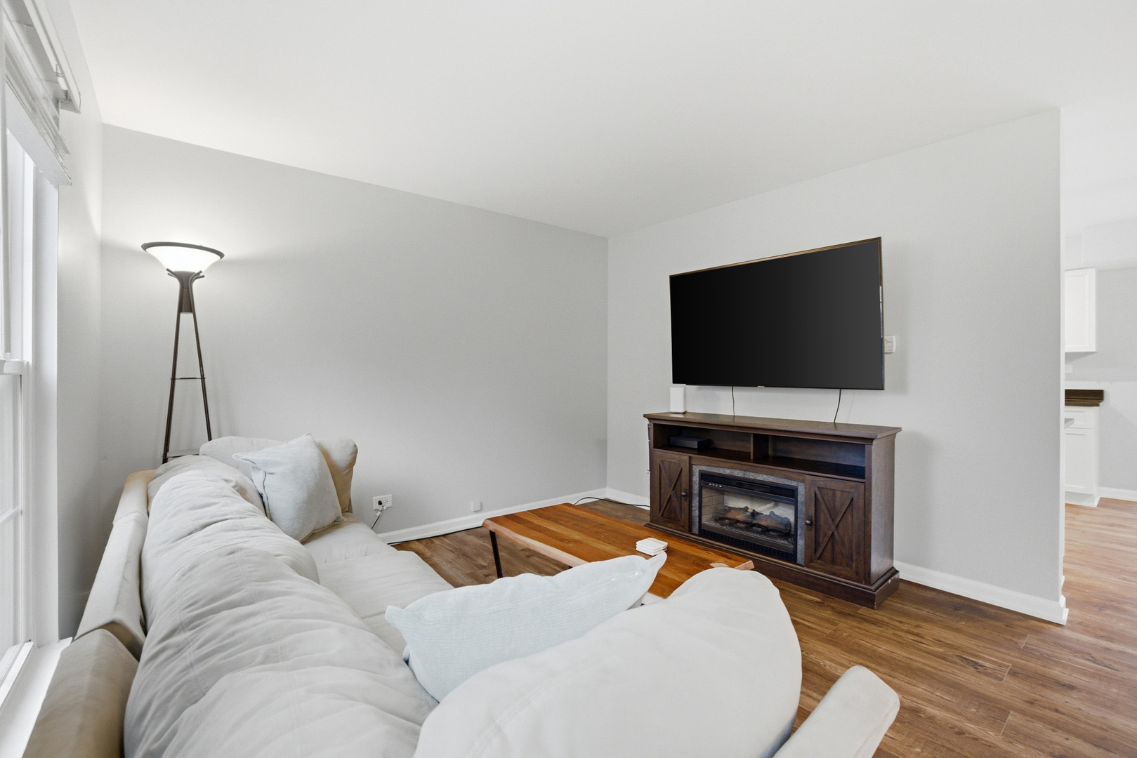Properties 4 9 Chaucer Lane