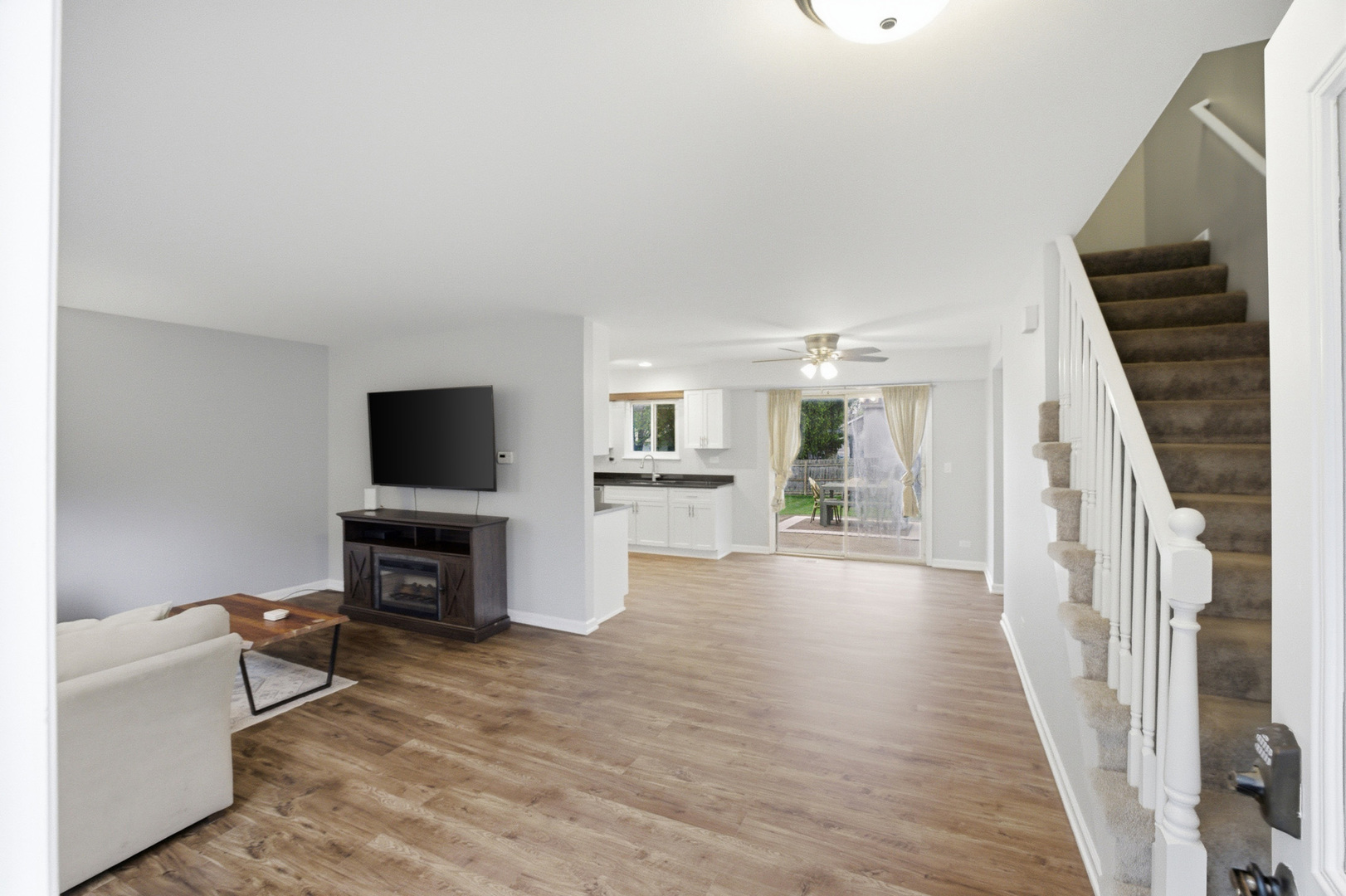 Properties 2 9 Chaucer Lane