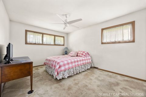 Tiny photo for 1927 Warrenville Road, Lisle, IL 60532 (MLS # 12485525)