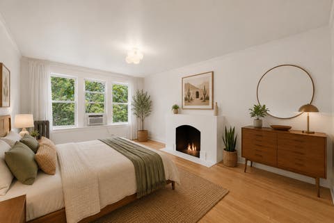 Tiny photo for 2345 W Glenlake Avenue #3, Chicago, IL 60659 (MLS # 12716962)