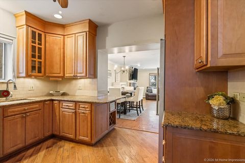 Tiny photo for 9837 S Hamilton Avenue, Chicago, IL 60643 (MLS # 12549302)