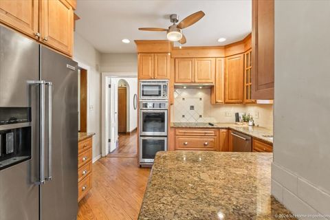 Tiny photo for 9837 S Hamilton Avenue, Chicago, IL 60643 (MLS # 12549302)