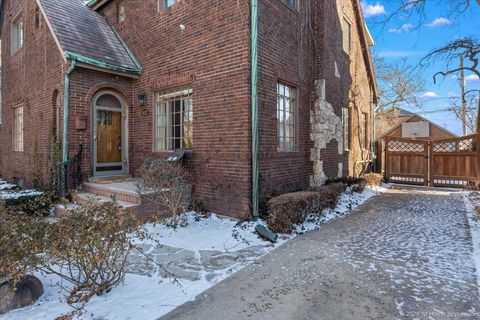 Tiny photo for 9837 S Hamilton Avenue, Chicago, IL 60643 (MLS # 12549302)