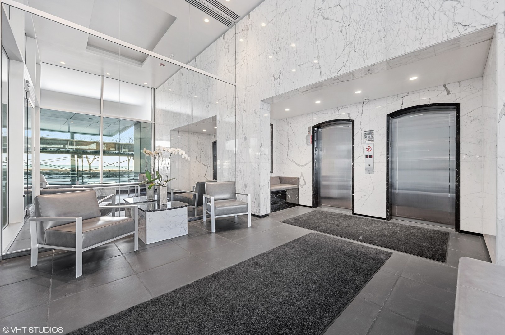 1300 N Lake Shore Drive 18D