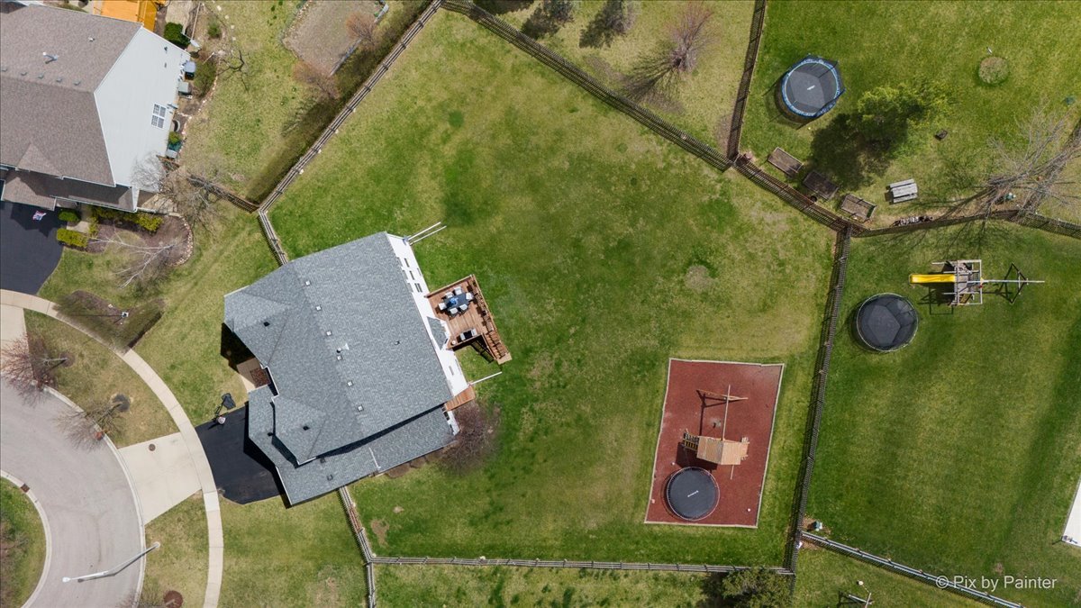 3527 Ridge Circle