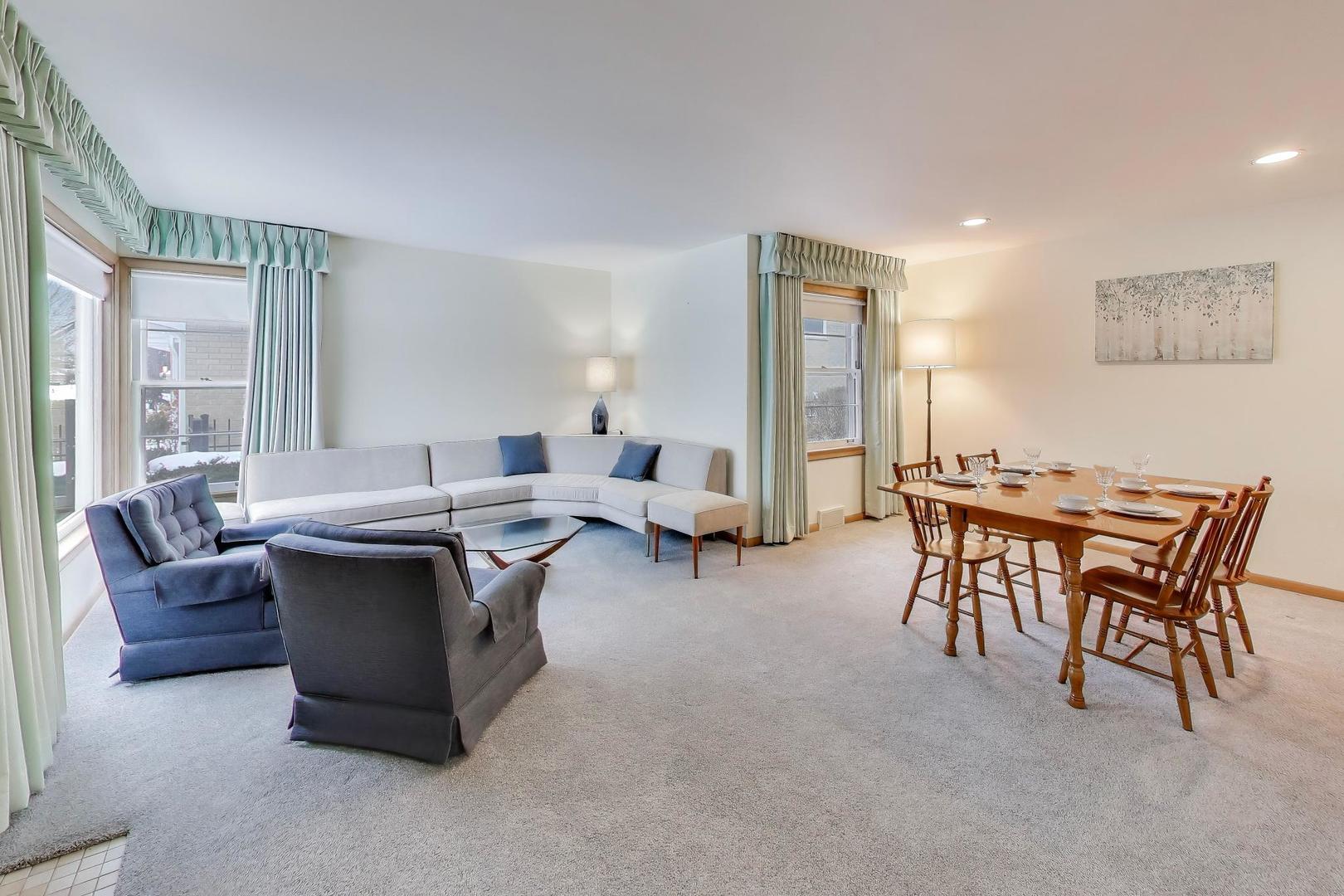 820 N Delphia Avenue