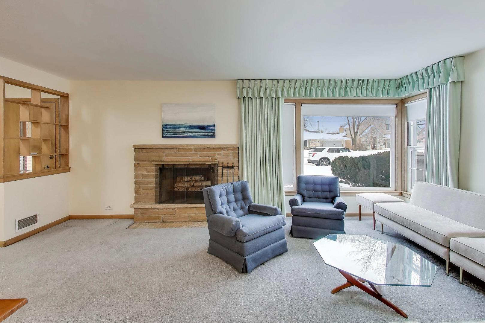 820 N Delphia Avenue