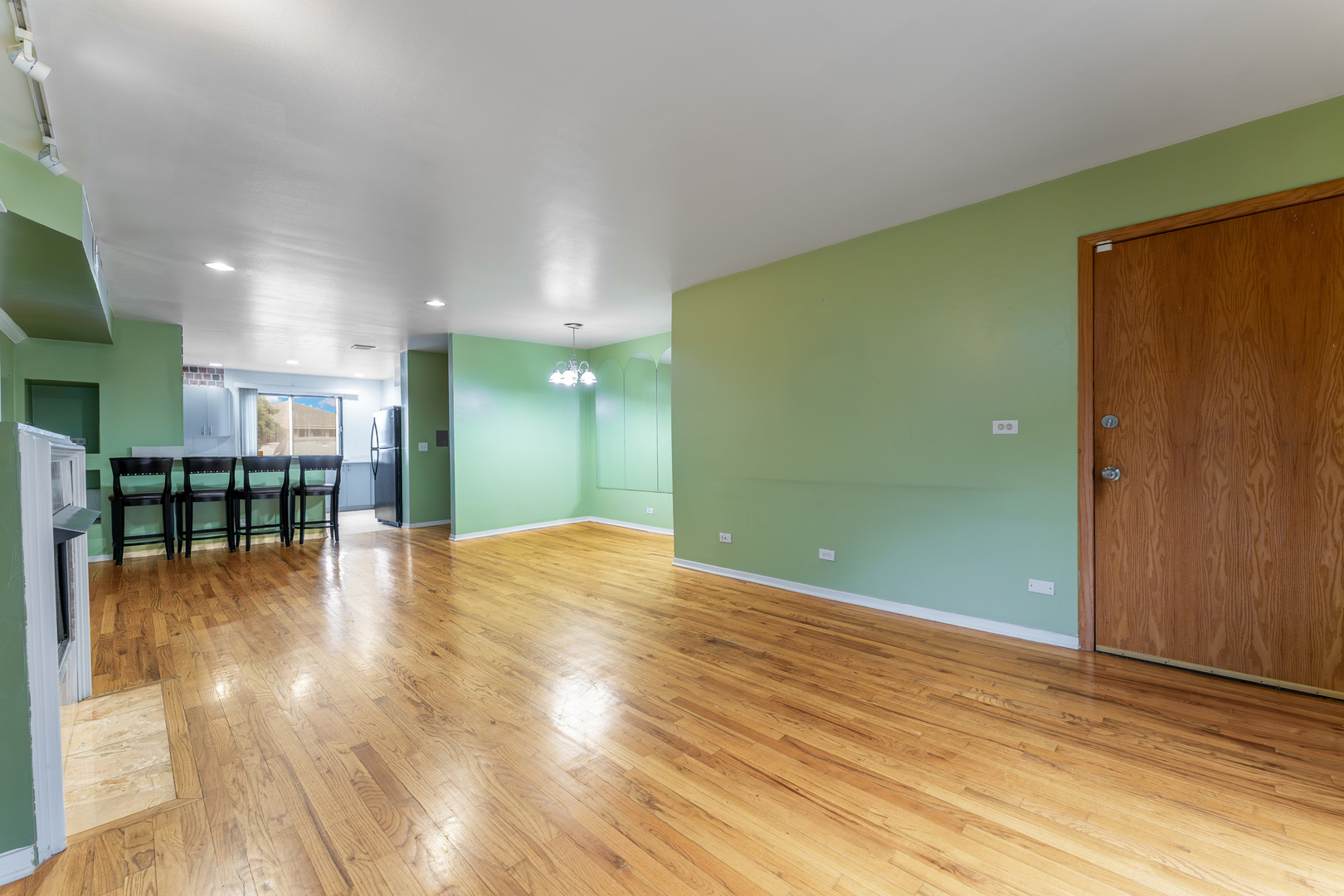 7632 W Lawrence Avenue 1A