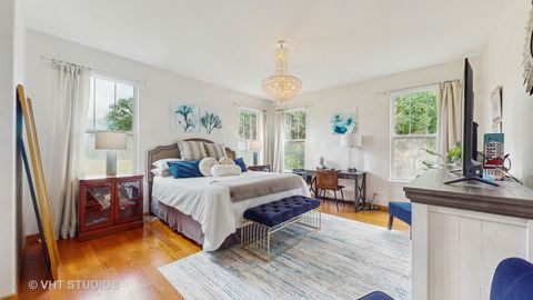 Tiny photo for 301 W Eagle Court, Waukegan, IL 60087 (MLS # 12395778)