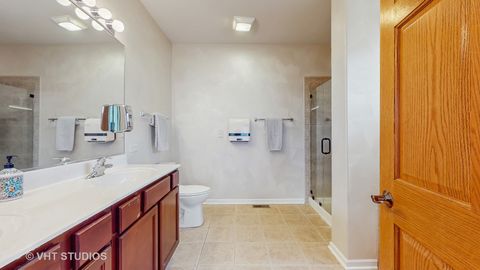 Tiny photo for 301 W Eagle Court, Waukegan, IL 60087 (MLS # 12395778)