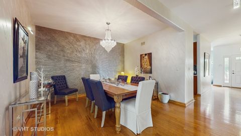 Tiny photo for 301 W Eagle Court, Waukegan, IL 60087 (MLS # 12395778)
