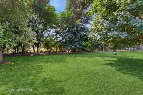 Tiny photo for 301 W Eagle Court, Waukegan, IL 60087 (MLS # 12395778)