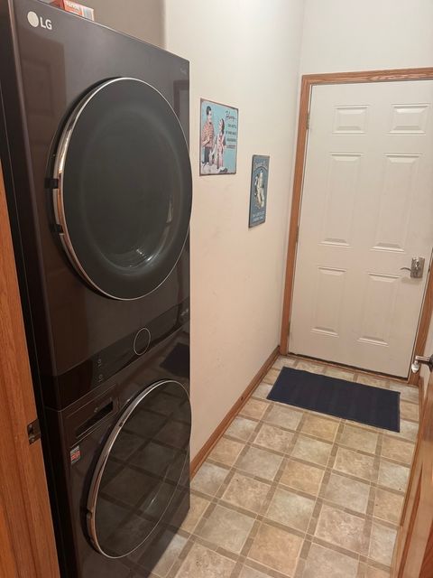 Tiny photo for 301 W Eagle Court, Waukegan, IL 60087 (MLS # 12395778)