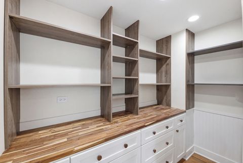 Tiny photo for 1323 Home Avenue, Berwyn, IL 60402 (MLS # 12589559)