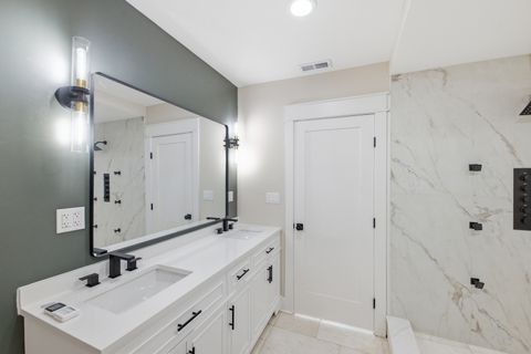 Tiny photo for 1323 Home Avenue, Berwyn, IL 60402 (MLS # 12589559)