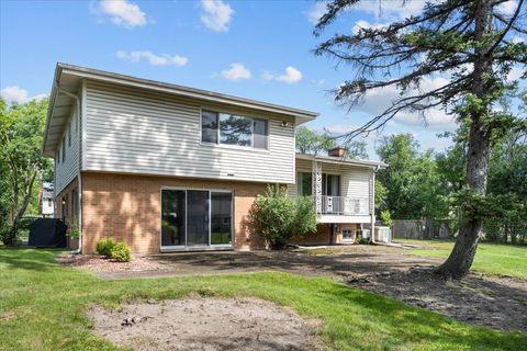 Tiny photo for 49 Larkdale East Road, Deerfield, IL 60015 (MLS # 12456415)