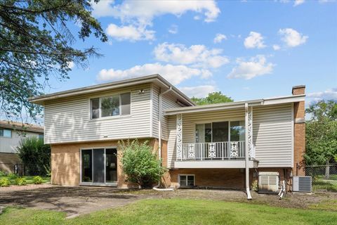 Tiny photo for 49 Larkdale East Road, Deerfield, IL 60015 (MLS # 12456415)