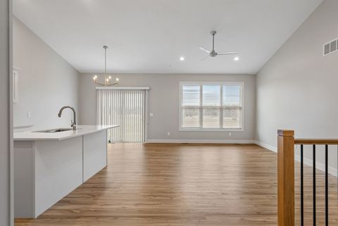 Tiny photo for 4 FRANK Court, Le Claire, IA 52753 (MLS # 12550232)