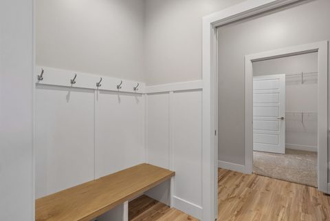 Tiny photo for 4 FRANK Court, Le Claire, IA 52753 (MLS # 12550232)