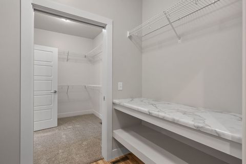 Tiny photo for 4 FRANK Court, Le Claire, IA 52753 (MLS # 12550232)