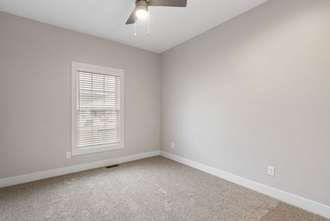 Tiny photo for 4 FRANK Court, Le Claire, IA 52753 (MLS # 12550232)