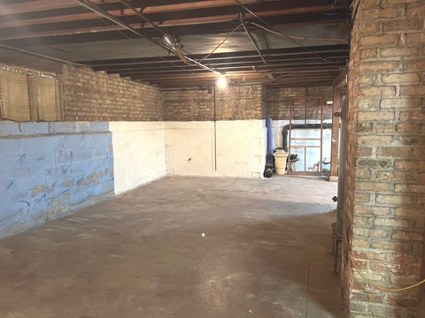 Tiny photo for 7220 W 59th Street, Summit, IL 60501 (MLS # 12769073)
