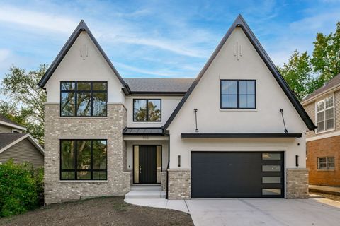 Photo of 900 S Colfax Avenue, Elmhurst, IL 60126 (MLS # 12474297)