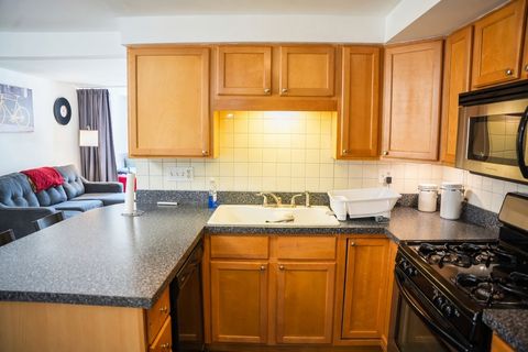 Tiny photo for 6845 N Northwest Highway #1E, Chicago, IL 60631 (MLS # 12676270)