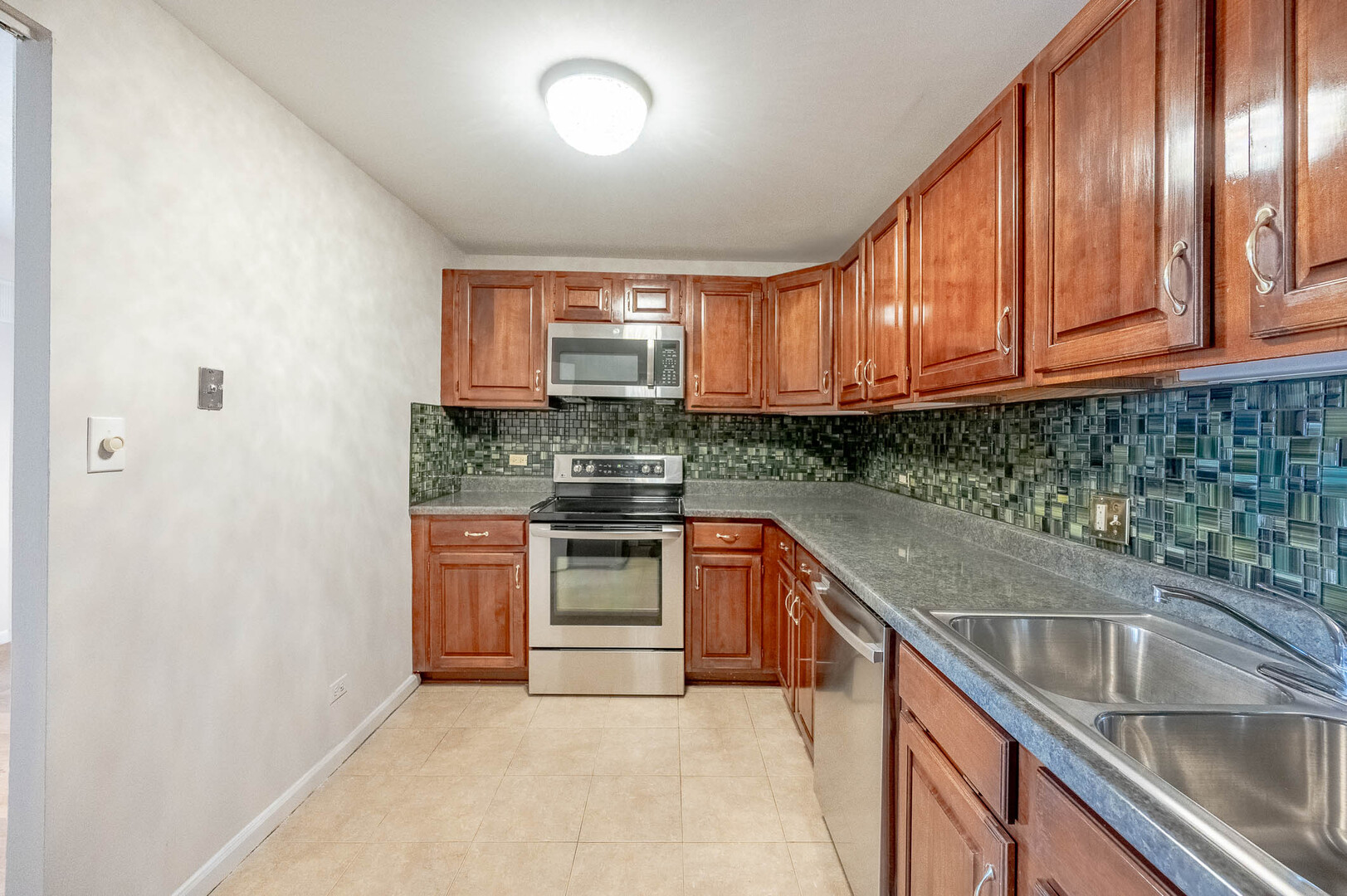 1415 N Dearborn Street 25D