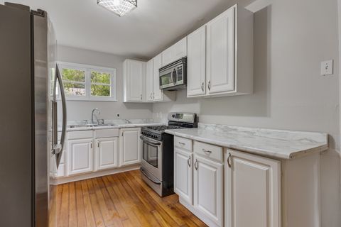 Tiny photo for 148 Wildwood Road, Algonquin, IL 60102 (MLS # 12463254)