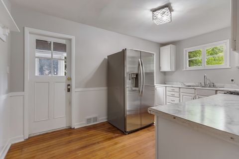 Tiny photo for 148 Wildwood Road, Algonquin, IL 60102 (MLS # 12463254)