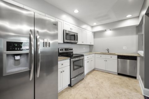 Tiny photo for 4133 Saratoga Avenue #B-220, Downers Grove, IL 60515 (MLS # 12453914)