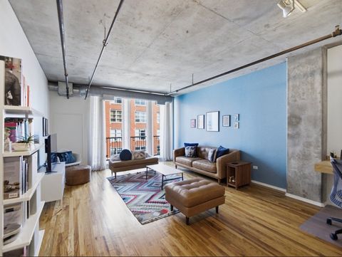 Tiny photo for 700 W Van Buren Street #602, Chicago, IL 60607 (MLS # 12629164)