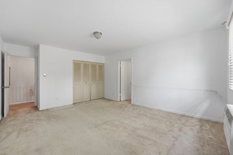 Tiny photo for 6 E Lillian Avenue #2B, Arlington Heights, IL 60004 (MLS # 12767685)