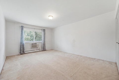 Tiny photo for 6 E Lillian Avenue #2B, Arlington Heights, IL 60004 (MLS # 12767685)