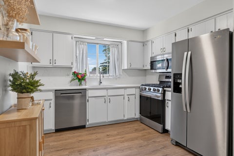 Tiny photo for 1753 Plymouth Court #B, Wheaton, IL 60189 (MLS # 12680679)