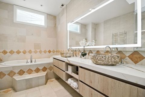 Tiny photo for 69 E Cedar Street, Chicago, IL 60611 (MLS # 12499549)