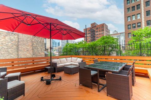 Tiny photo for 69 E Cedar Street, Chicago, IL 60611 (MLS # 12499549)