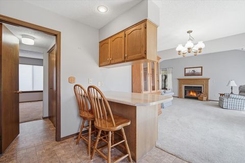 Tiny photo for 2 Sun Pointe Court #2A, Bloomington, IL 61704 (MLS # 12618854)