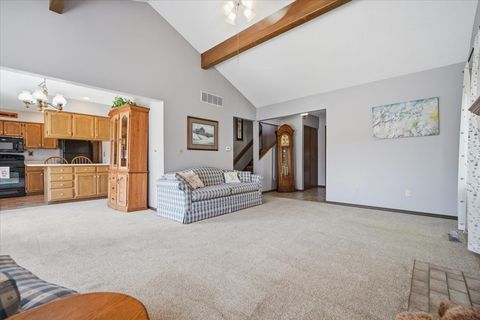 Tiny photo for 2 Sun Pointe Court #2A, Bloomington, IL 61704 (MLS # 12618854)